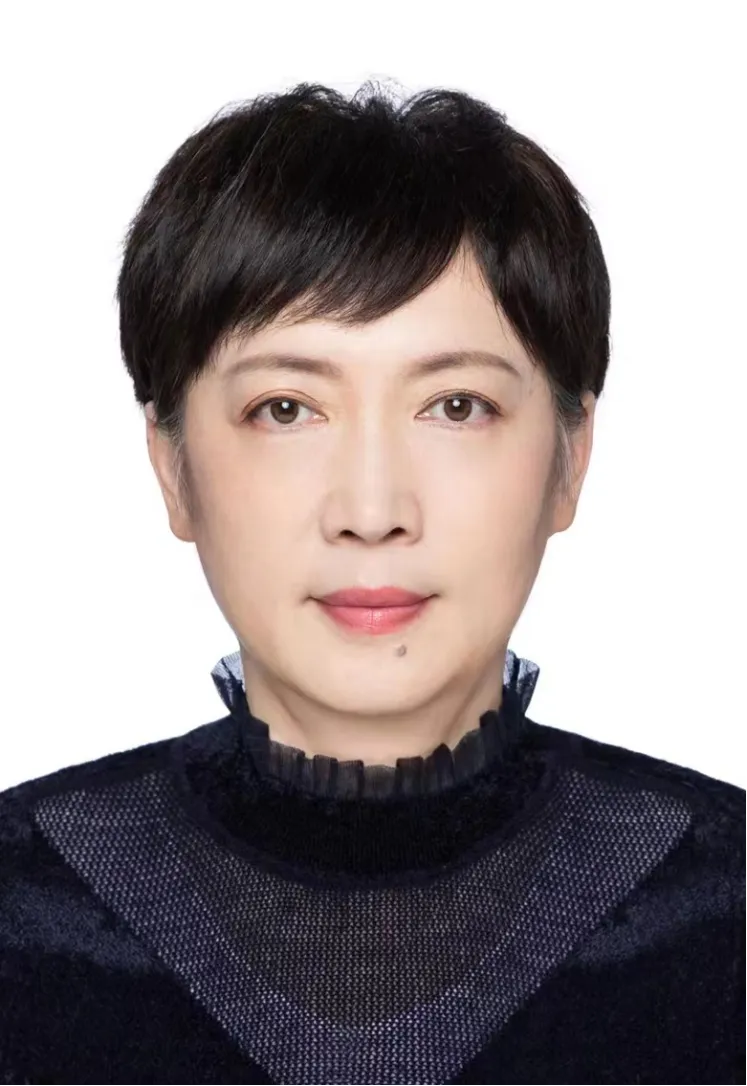 郭佳