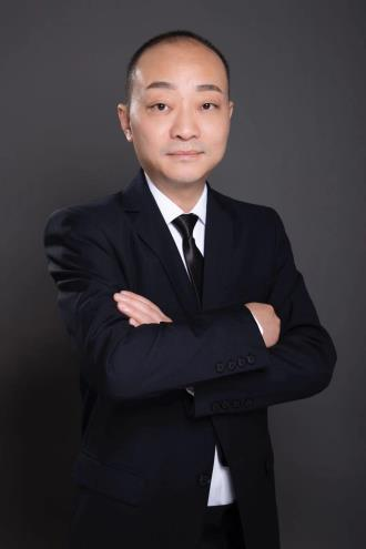 王伟