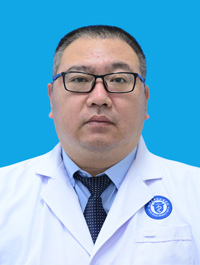 李伟