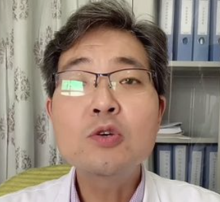 张贺成