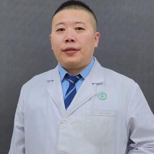 李大伟