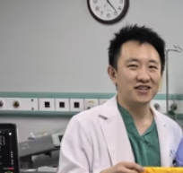 谢文龙
