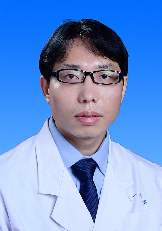 谭磊