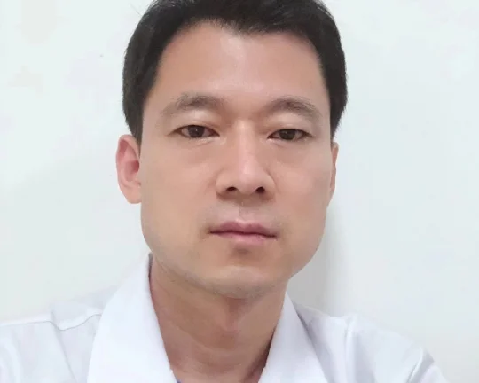 邸辉
