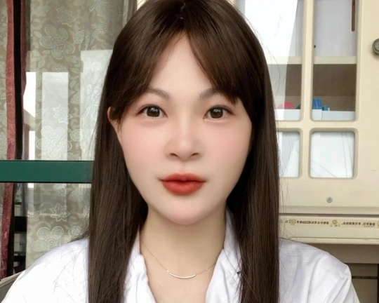 徐铮铮