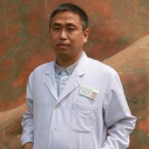常卫华