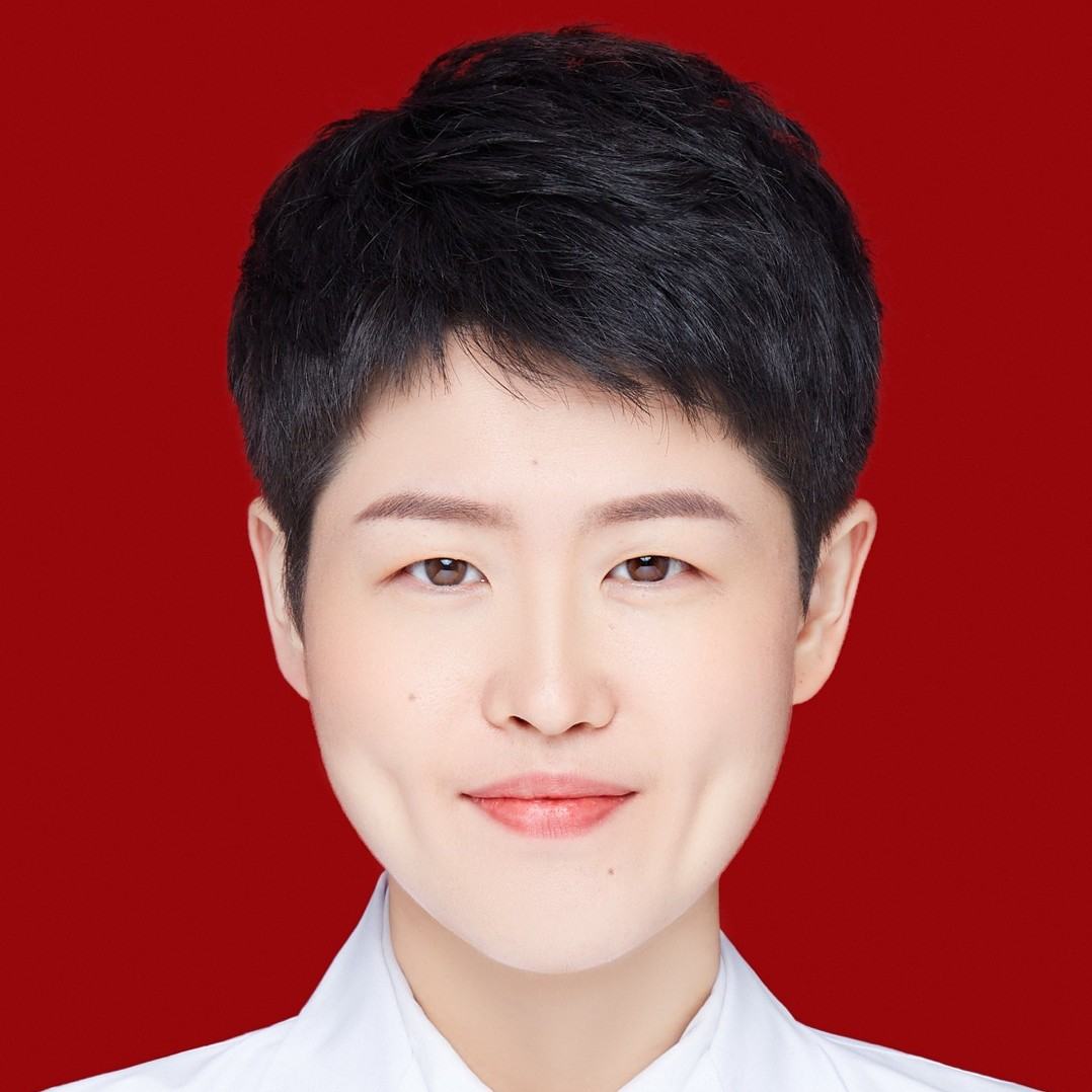 吕莹