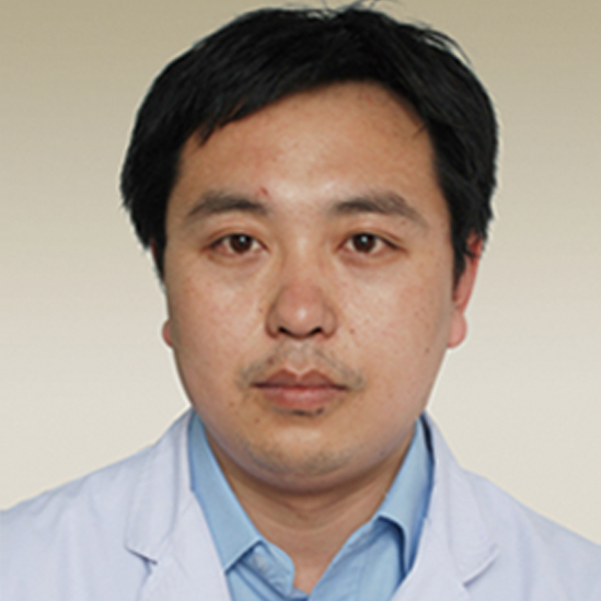李文龙
