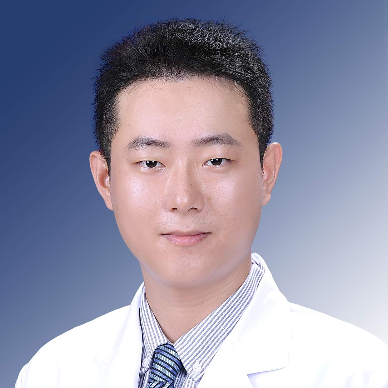 杨伟钦