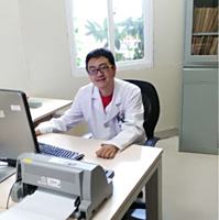 杨雷