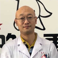 李伟