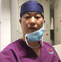 张震