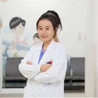 杨婧懿医生