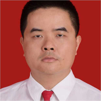 何崇伟