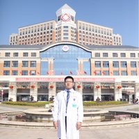 何小龙