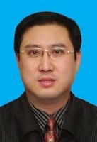 杨成