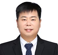 李伟