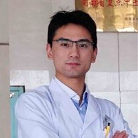 汤铖
