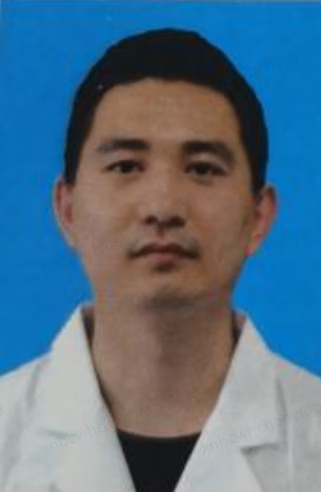 傅青云医生