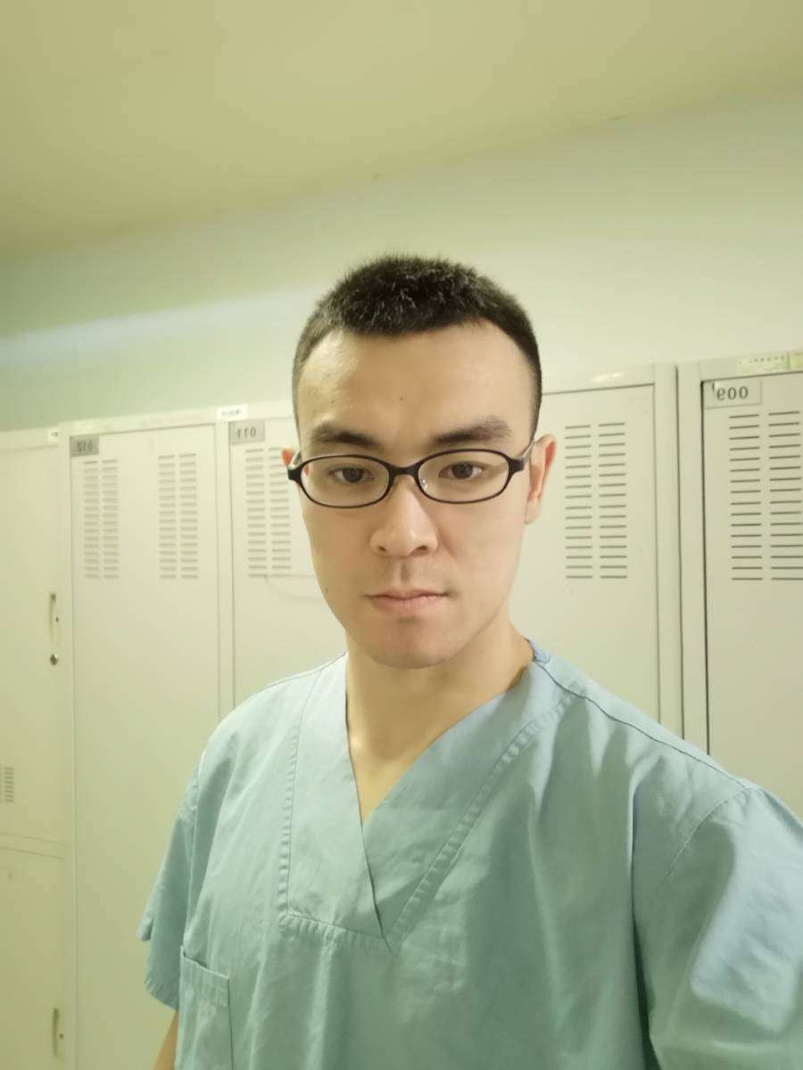 刘震医生
