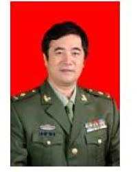 李东石