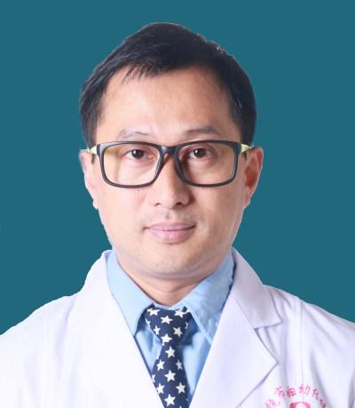 黄坚