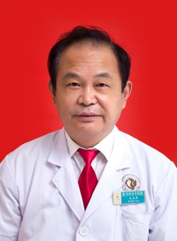 王立华