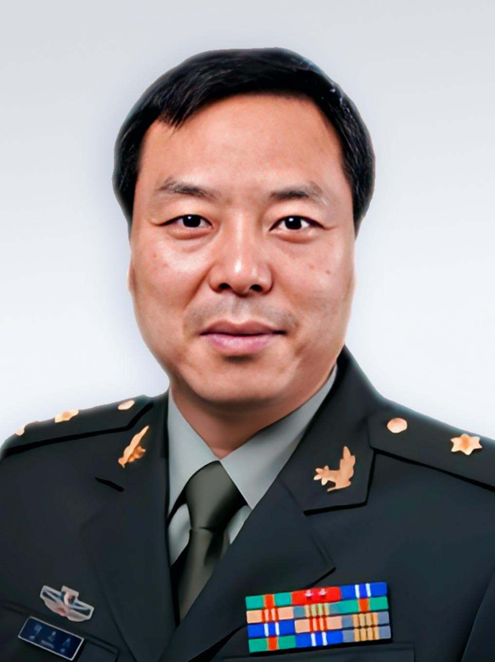 何忠杰