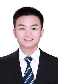 李华伟