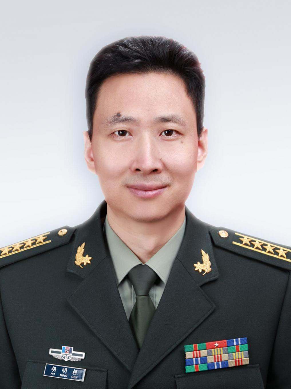 胡明根医生