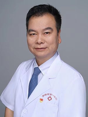黄国富