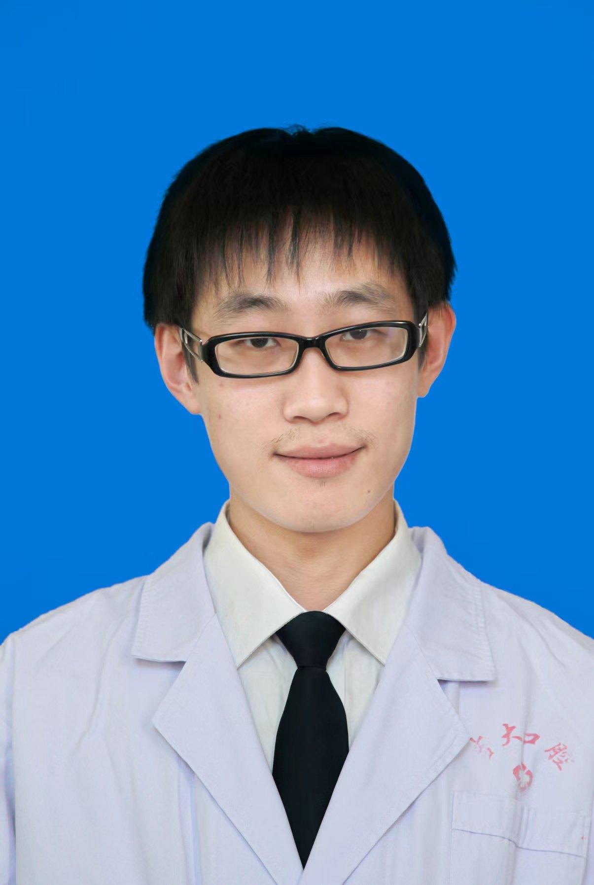 闫阔