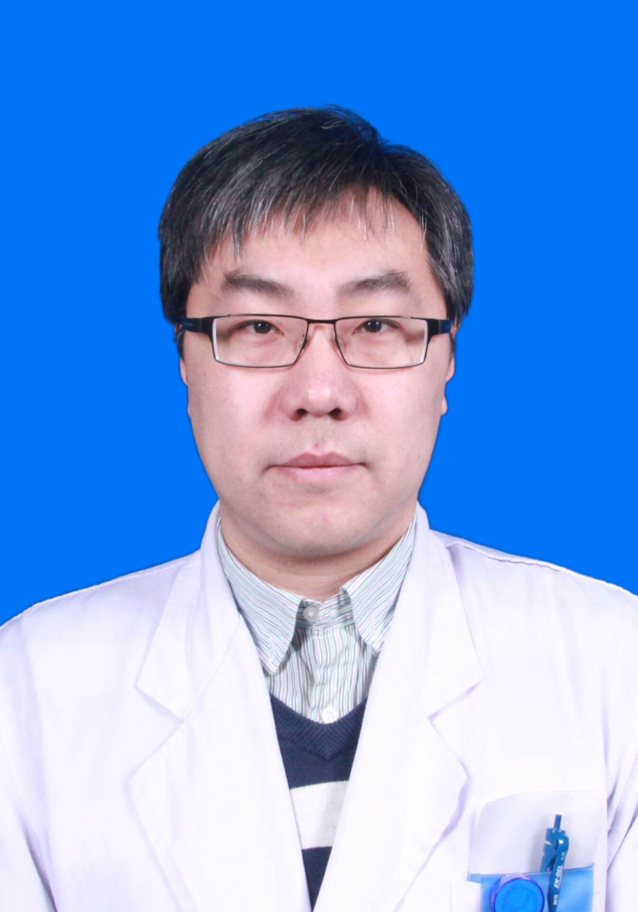 王磊