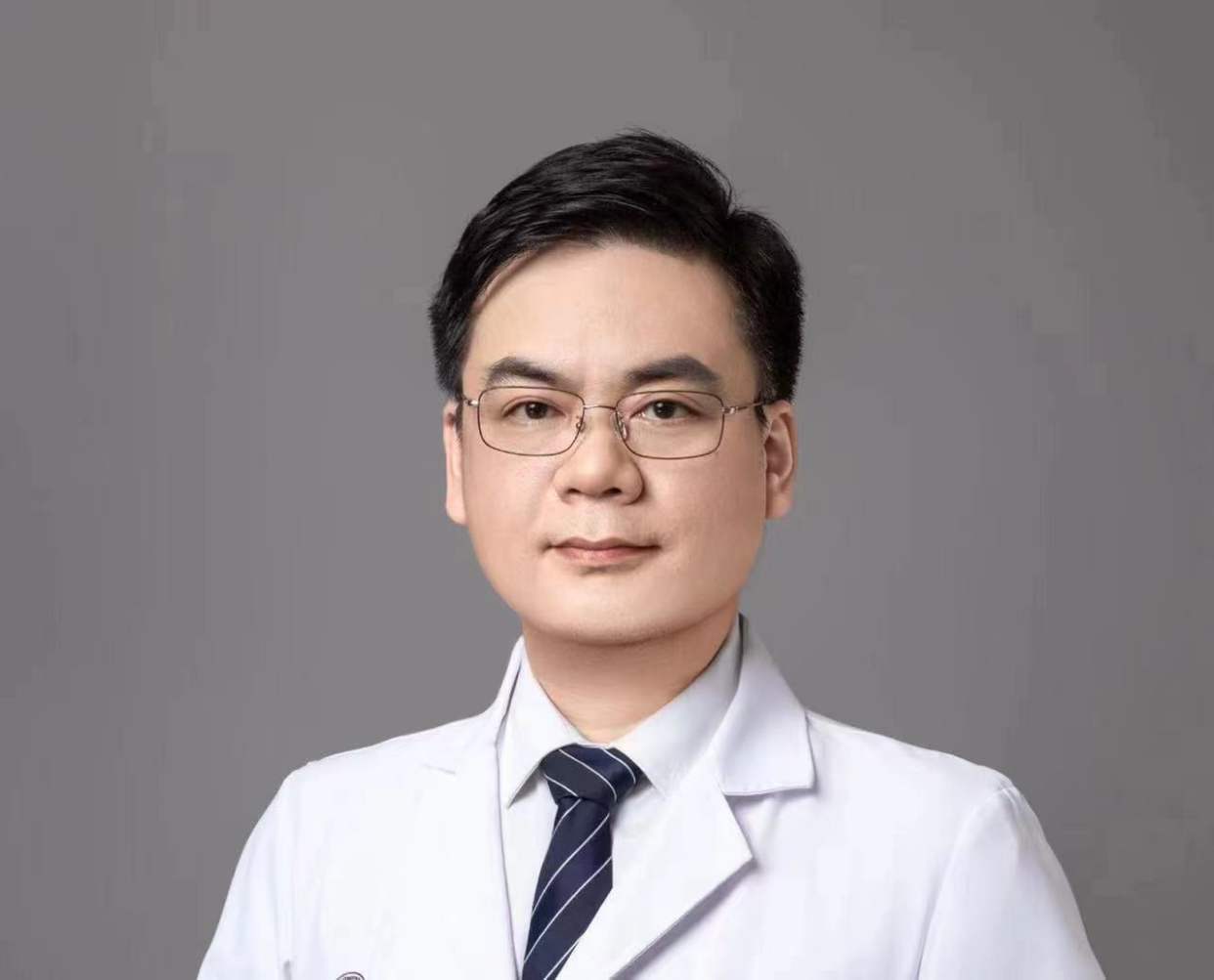 丁毅