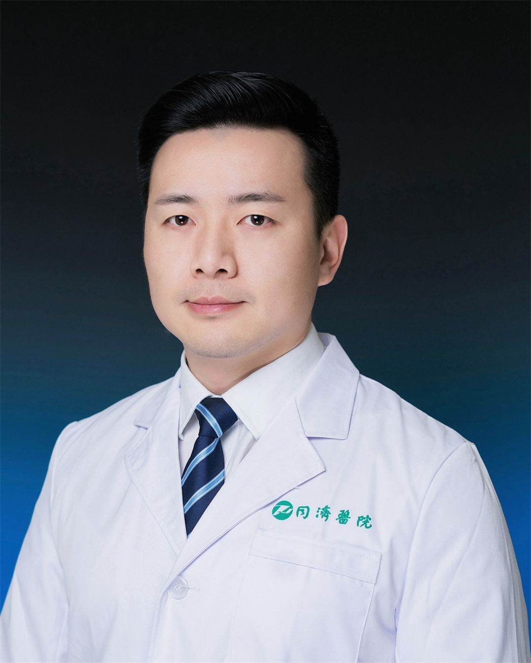 杨帆