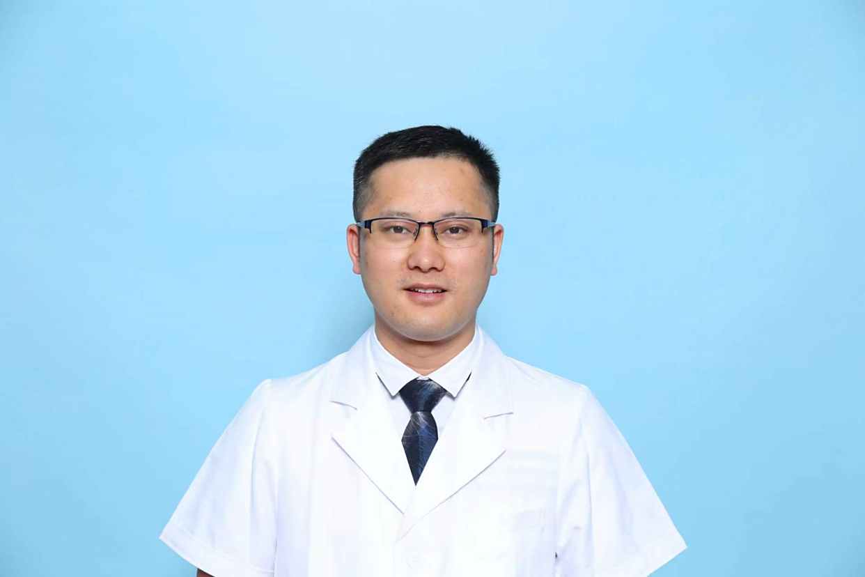 胡万清