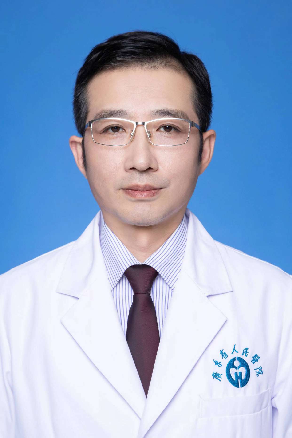 张铭