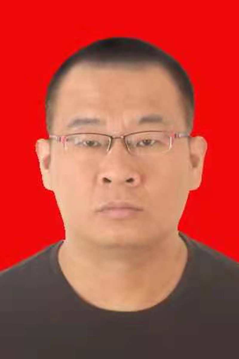 杨成志