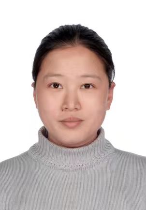 覃乔静