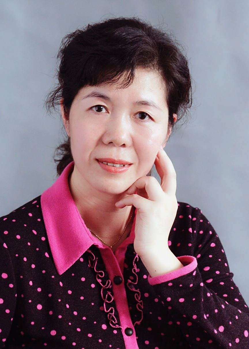 杨亚芳