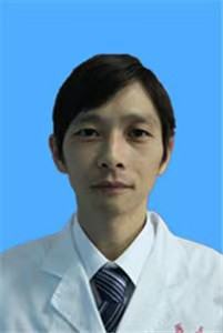 尹峥