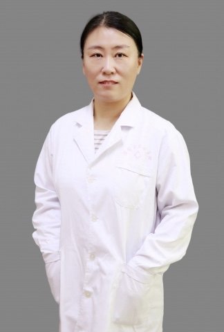 邱雯