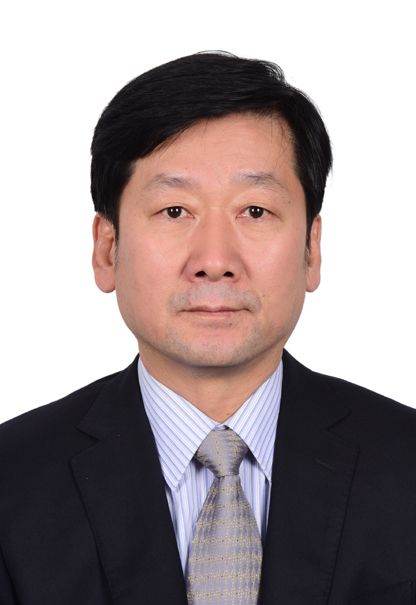 梁文龙