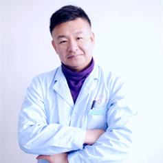 苍思博