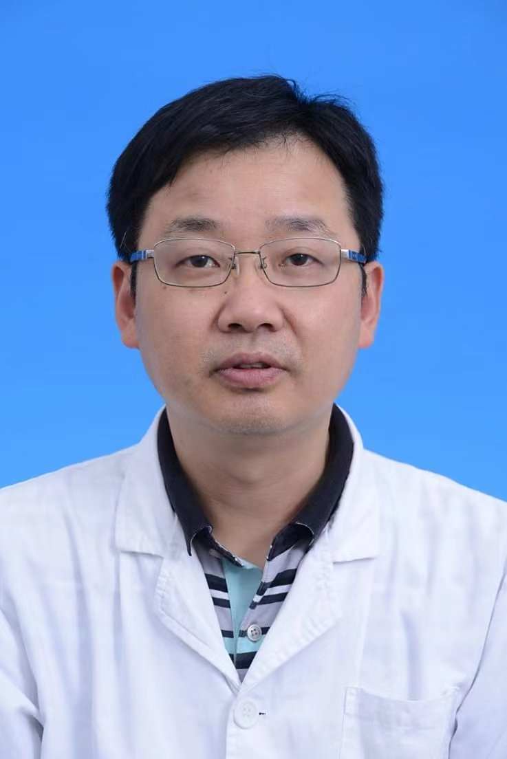 袁明