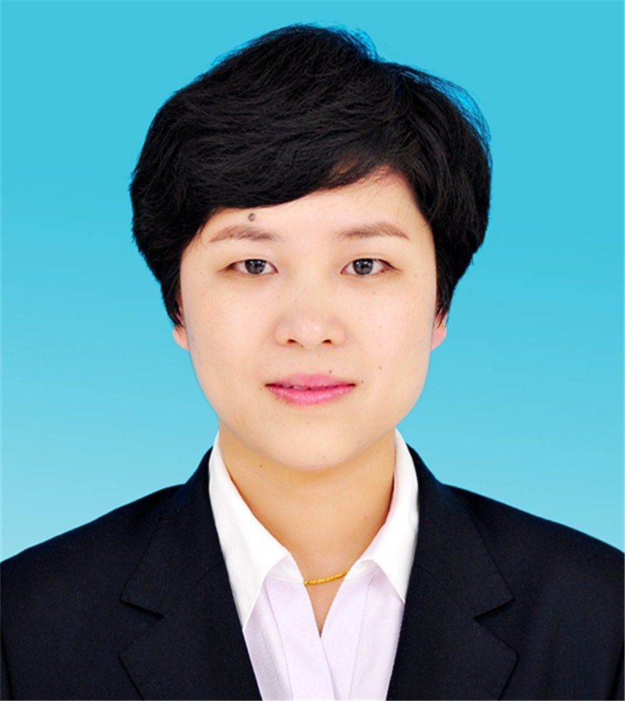 屈苗苗