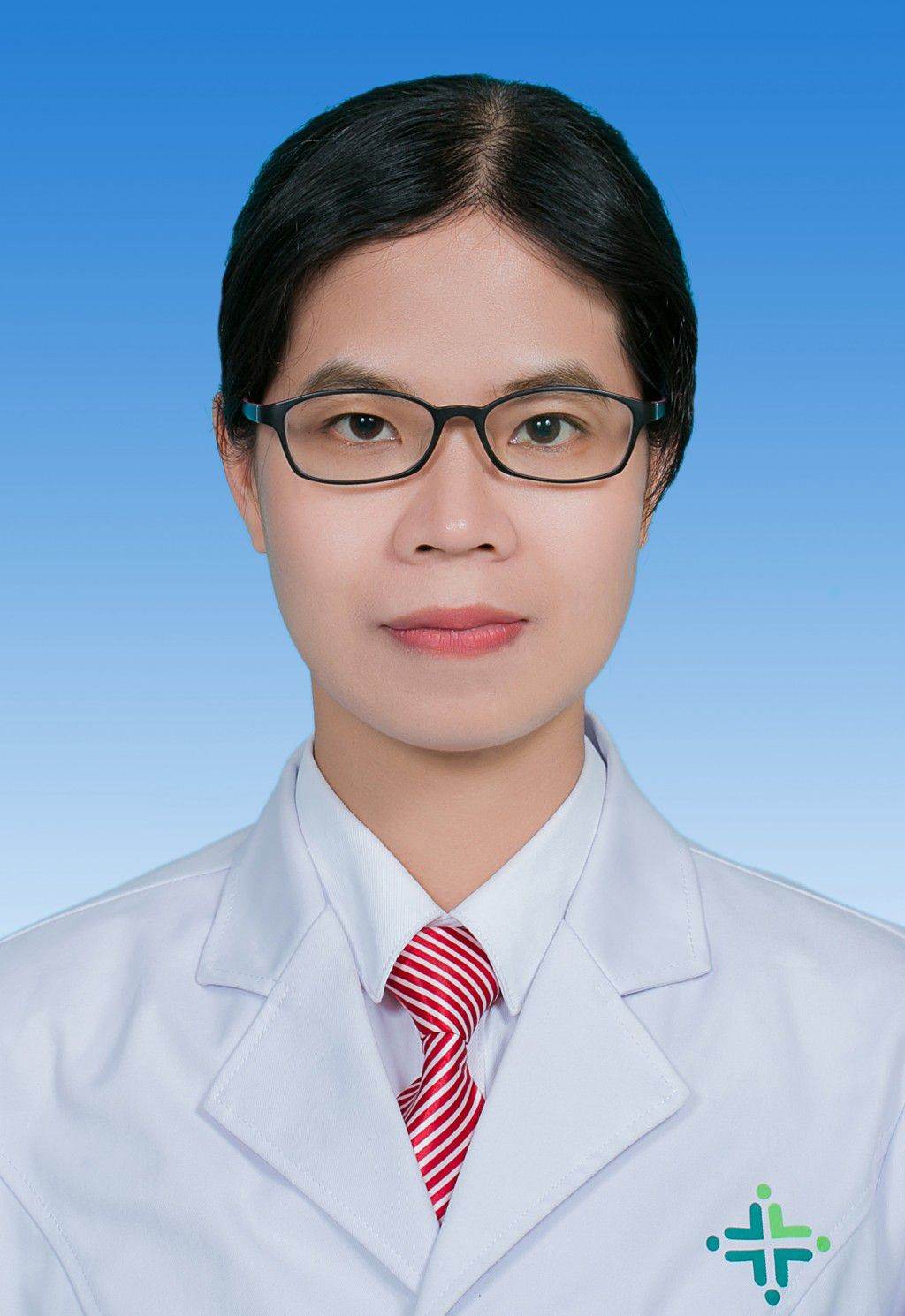 周小英