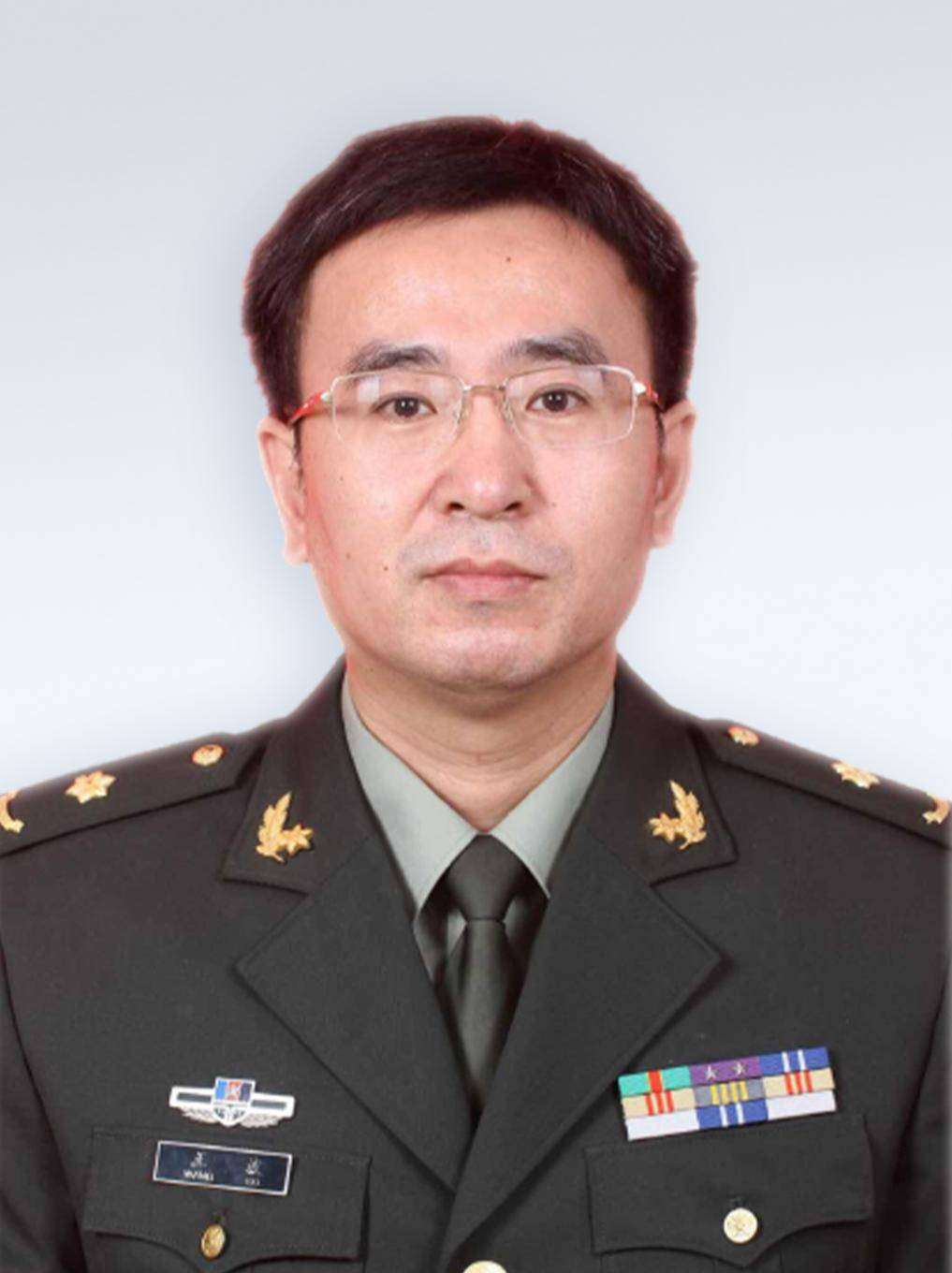王波