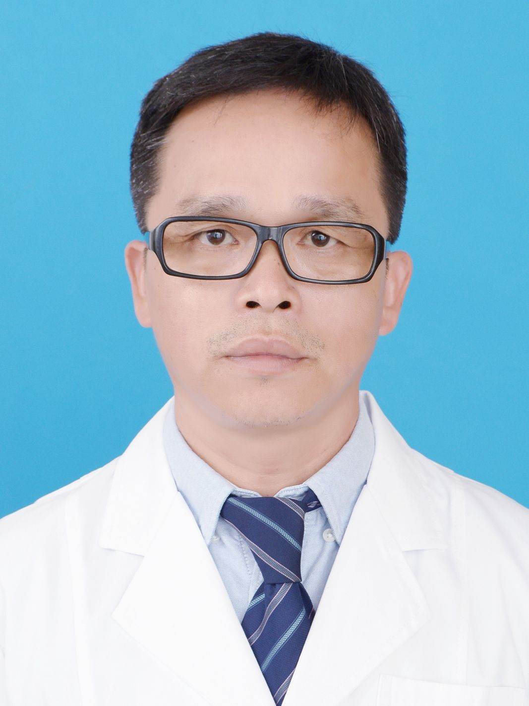 黄明清