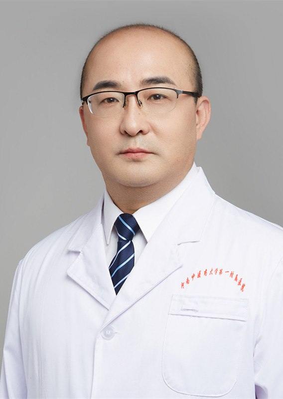 毛峥嵘